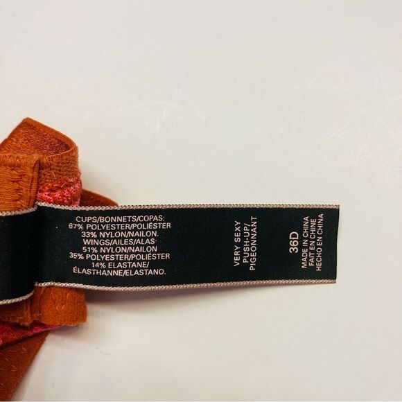 Victoria's Secret Very Sexy Push‎ Up Bra Pink Lace Rhinestone Bling Size 36D - Picture 6 of 6